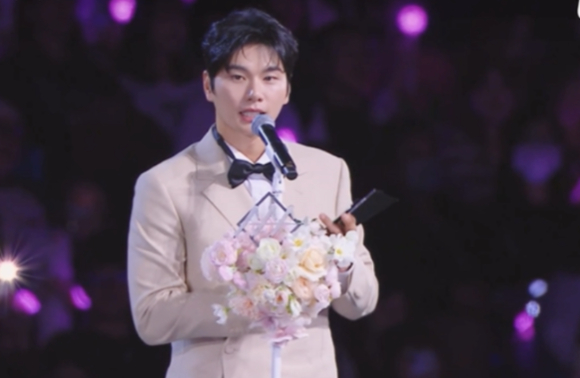 배우 이이경이 27일 오전 서울 CGV 용산아이파크몰에서 열린 영화 '히트맨2'(감독 최원섭) 제작보고회에 참석하고 있다. [사진=정소희 기자]