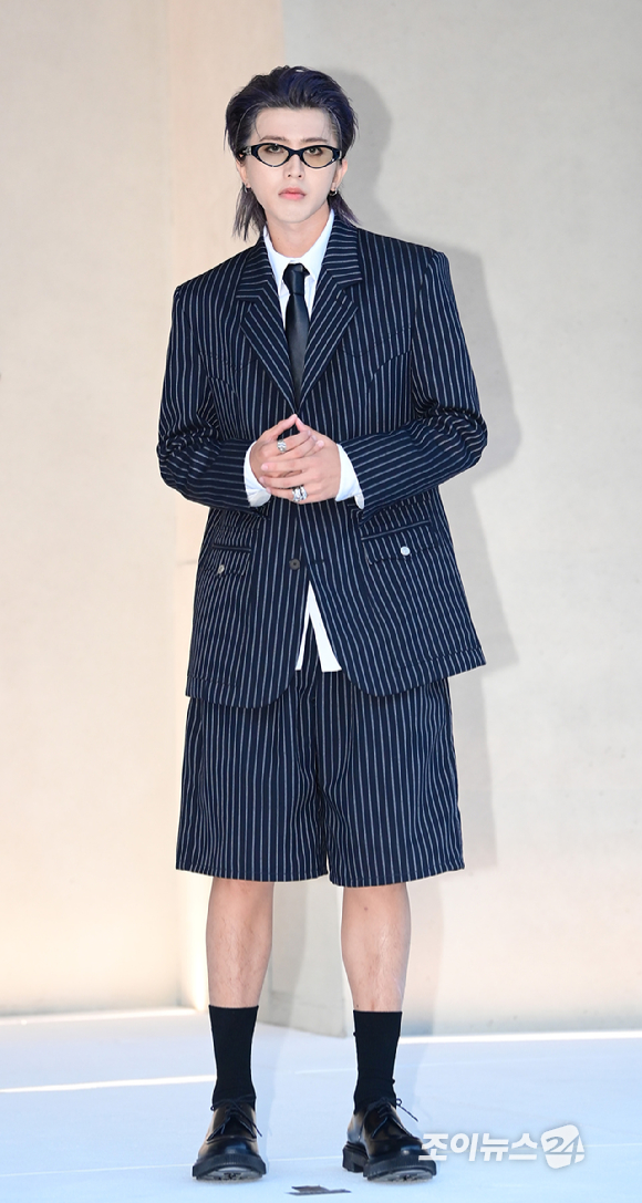 중국 가수 차이 쉬쿤이 3일 오후 서울 성동구 하우스 노웨어 서울에서 열린 아이아이컴바인드 신사옥 하우스 노웨어 서울 오픈 기념 포토콜에 참석하고 있다. [사진=정소희 기자]