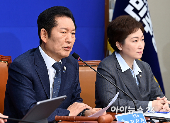 정청래 더불어민주당 대표가 2일 서울 여의도 국회에서 열린 최고위원회의에서 발언하고 있다. [사진=곽영래 기자]