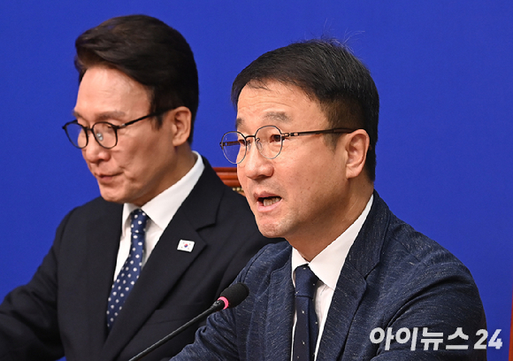 한병도 더불어민주당 원내대표가 21일 서울 여의도 국회에서 열린 최고위원회의에서 발언하고 있다. [사진=곽영래 기자]