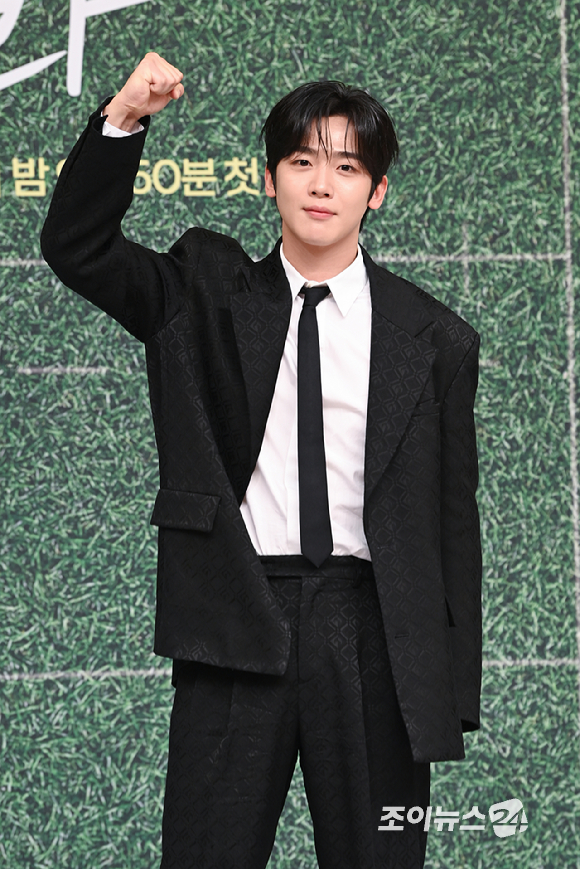 그룹 위아이 김요한이 25일 오후 서울 양천구 목동 SBS에서 열린 SBS 새 금토드라마 '트라이: 우리는 기적이 된다' 제작발표회에 참석해 포즈를 취하고 있다. [사진=문수지 기자]