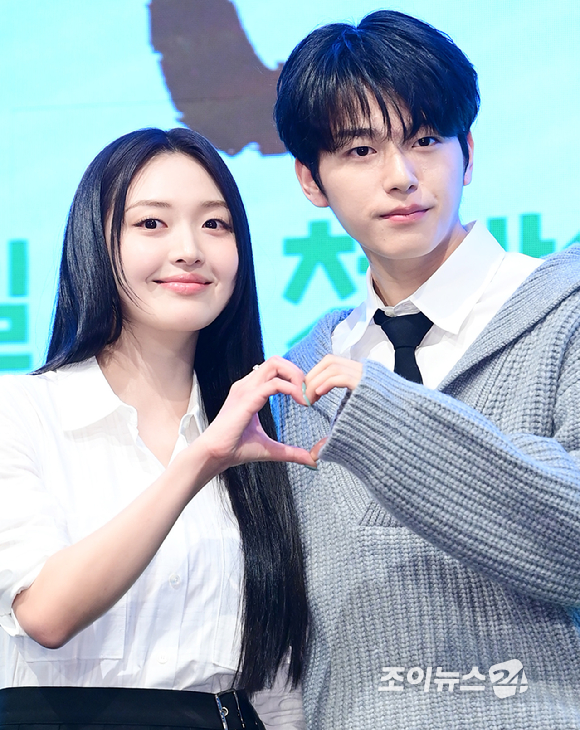 배우 최규리와 이진우가 25일 서울 구로구 디큐브시티 더세인트에서 진행된 KBS 2TV 미니시리즈 '심우면 연리리' 제작발표회에 참석하고 있다. [사진=정소희 기자]