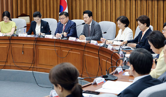 국민의힘 장동혁 대표가 12일 국회에서 열린 '보완 수사권 폐지로 인한 여성 안전 공백, 누가 국민을 지킬 것인가?' 토론회에서 발언하고 있다. 2026.8.12 [사진=연합뉴스]