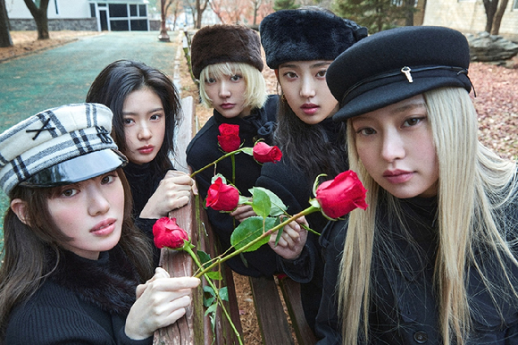 키키 단체 콘셉트 포토 [사진=스타쉽엔터테인먼트]