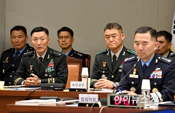 김성민 한미연합군사령부 부사령관이 8일 오후 서울 용산구 국방부에서 열린 국회 국방위원회의 합동참모본부에 대한 국정감사에서 의원 질의에 답변하고 있다. [사진=곽영래 기자]