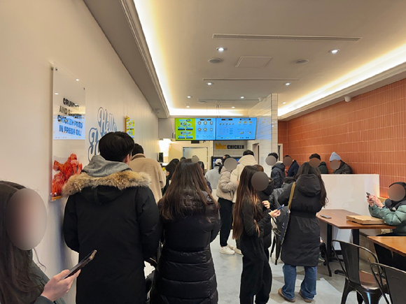 bhc 미국 6호점 '뉴저지 포트리점' 매장 전경. [사진=bhc]