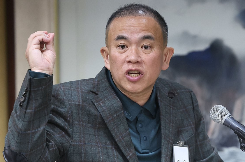 '명태균 여론조사 의혹'을 수사하는 민중기 특별검사팀이 오세훈 서울시장을 정치자금법 위반 혐의로 불구속 기소한 1일 오 서울 시장이 사랑의온도탑 점등식에 참석해 있다. 2025.12.1 [사진=연합뉴스]