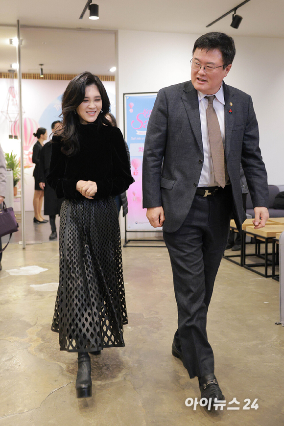 이부진 한국방문의해위원회 위원장이 17일 오전 서울 중구 커뮤니티하우스 마실에서 열린 '2026 코리아그랜드세일' 개막행사에 참석하고 있다. [사진=정소희 기자]