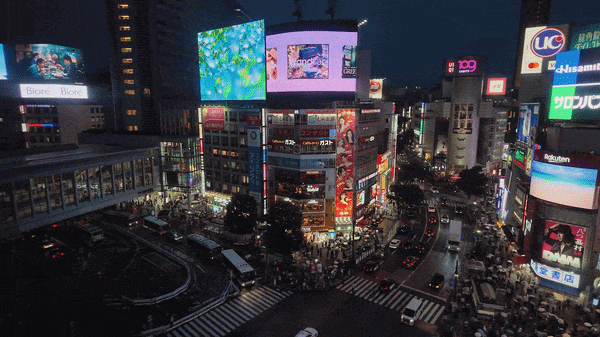 삼성전자가 코엑스와 KT 광화문 빌딩에 내건 "웰컴 투 폴더블" 광고. [사진=삼성전자]