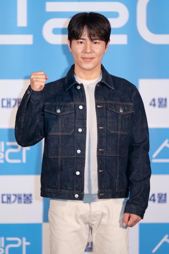 배우 이규형이 29일 서울 용산구 CGV용산아이파크몰점에서 진행된 영화 '스텔라' 언론시사회에 참석해 포즈를 취하고 있다. [사진=CJ ENM]