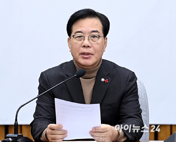 송언석 국민의힘 원내대표가 19일 서울 여의도 국회에서 열린 원내대책회의에서 발언하고 있다. [사진=곽영래 기자]