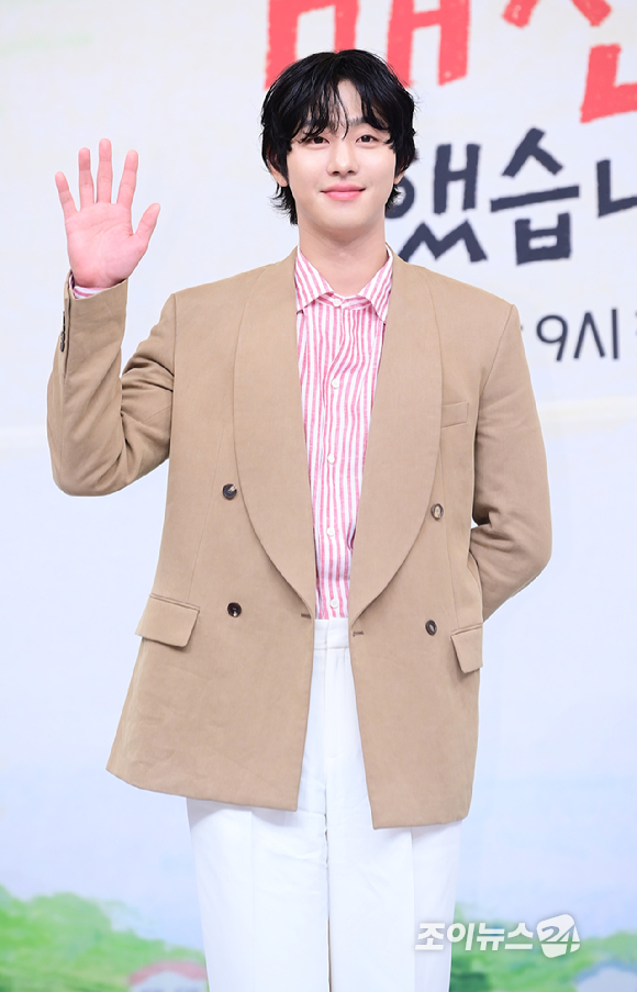 배우 안효섭이 15일 오후 서울 목동 SBS에서 열린 SBS 새 수목드라마 '오늘도 매진했습니다' 제작발표회에 참석하고 있다. [사진=정소희 기자]