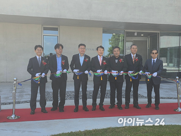 권영범 영림원소프트랩 대표가 8일 경기도 파주에서 열린 와이스페이스 개소식에서 환영사를 하고 있다. [사진=윤소진 기자]