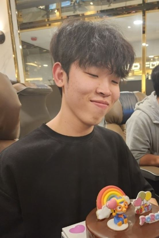 어릴 적부터 요리사를 꿈꾸며 타인에게 선행을 베풀었던 19세 청년이 장기기증을 통해 7명의 생명을 살렸다. 사진은 강민수 씨. [사진=한국장기조직기증원]