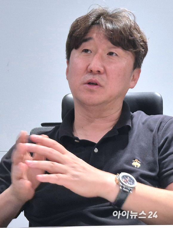 LG전자 생산기술원 김상국 연구위원이 지난 24일 경기 평택시 LG디지털파크에서 아이뉴스24와 만나 인터뷰를 하고 있다. [사진=LG전자]