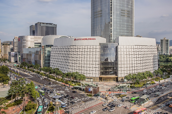 롯데에비뉴엘 잠실 및 롯데월드몰 [사진=롯데백화점]