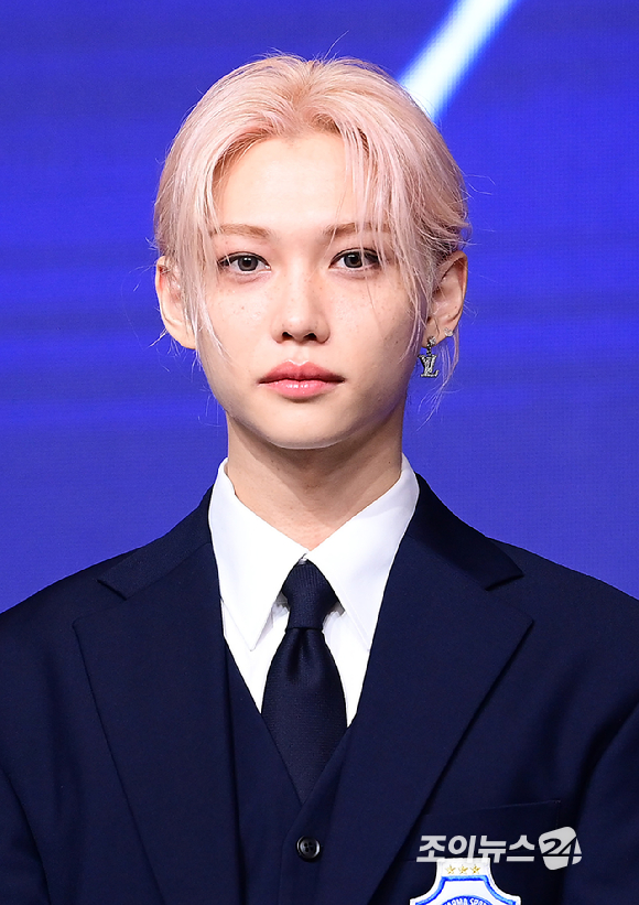 그룹 스트레이키즈 필릭스가&nbsp;22일 오전 서울 영등포구 여의도 콘래드호텔에서 열린&nbsp;스트레이키즈(Stray Kids) 정규 4집 '카르마' 발매 기념 기자간담회에서 포즈를 취하고 있다. [사진=정소희 기자]