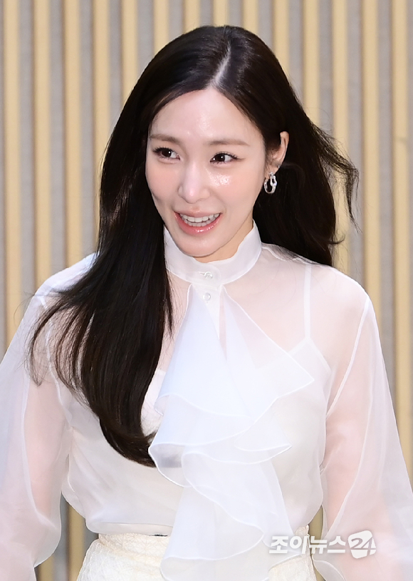 소녀시대 티파니 영이 9일 오후 서울 양천구 목동 SBS 사옥에서 열린 SBS 글로벌 보컬 오디션 '베일드 컵' 제작발표회에 참석하고 있다. [사진=정소희 기자]