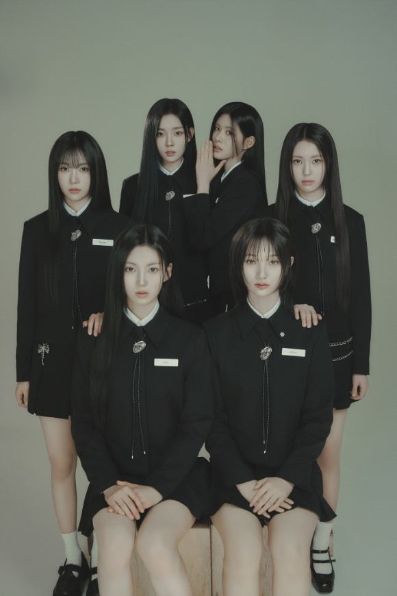 이프아이 단체 이미지. [사진=하이헷엔터테인먼트]