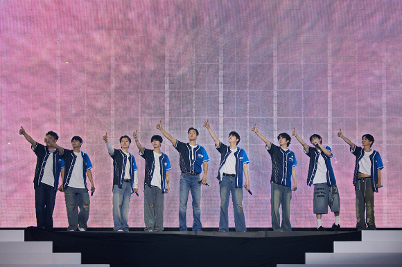 슈퍼주니어기 데뷔 20주년 기념 월드 투어 'SUPER SHOW 10'(슈퍼쇼 10)를 통해 팬들을 만나고 있다. [사진=SM엔터테인먼트]