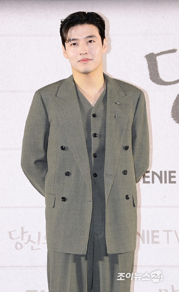 배우 강하늘이 8일 오후 서울 마포구 상암동 스탠포드 호텔에서 진행된 지니 TV 오리지널 '당신의 맛' 제작발표회에 참석하고 있다. [사진=정소희 기자]