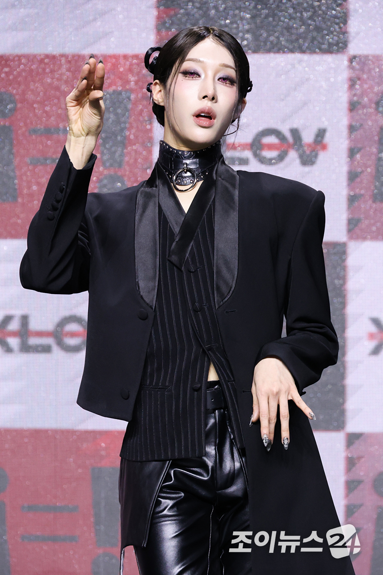 그룹 엑스러브 루이가 28일 서울 마포구 상암동 큐브컨벤션센터에서 진행된 엑스러브(XLOV) 세 번째 미니앨범 'i=!' 발매 기념 쇼케이스에 참석해 포즈를 취하고 있다. [사진=문수지 기자]