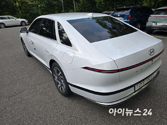 현대차 2026년형 '그랜저 LPG 3.5' 정측면. [사진=김종성 기자]