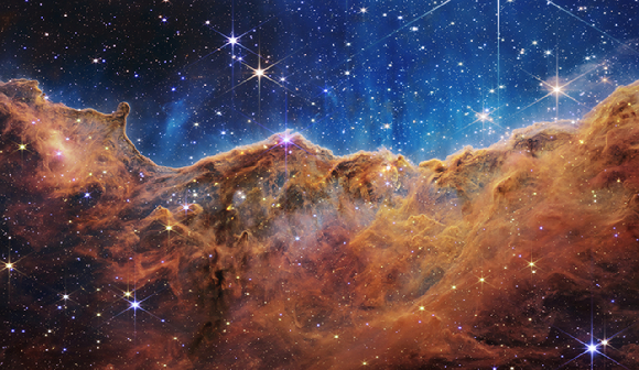 제임스웹이 공개한 용골자리 성운. 별들의 탄생을 볼 수 있는 곳이다. [사진=NASA]