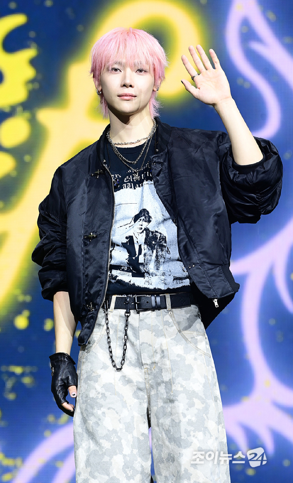 그룹 앤팀 니콜라스가 28일 오후 서울 용산구 한남동 블루스퀘어에서 열린 &TEAM(앤팀) 한국 데뷔 앨범 미니 1집 'Back to Life'(백 투 라이프)발매 기념 쇼케이스에 참석하고 있다. [사진=정소희 기자]