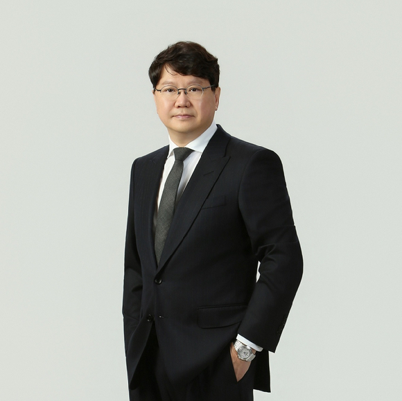 곽동신 한미반도체 회장. [사진=한미반도체]