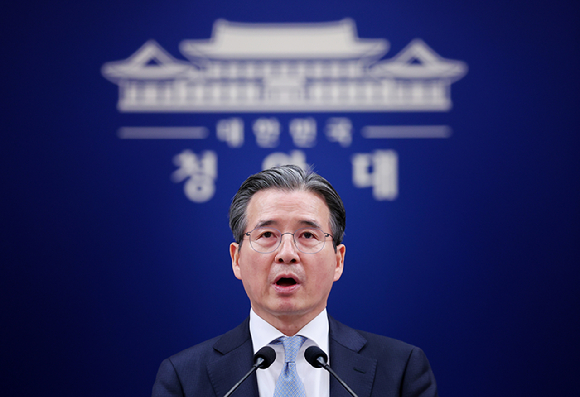 이재명 대통령이 9일 청와대에서 열린 중동상황 관련 비상경제점검회의에서 발언하고 있다. 2026.3.9 [사진=연합뉴스]