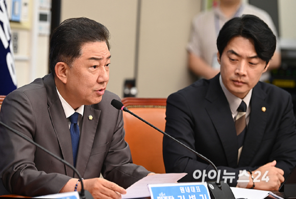 김병기 더불어민주당 원내대표가 3일 오전 서울 여의도 국회에서 열린 최고위원회의에서 발언하고 있다. [사진=곽영래 기자]