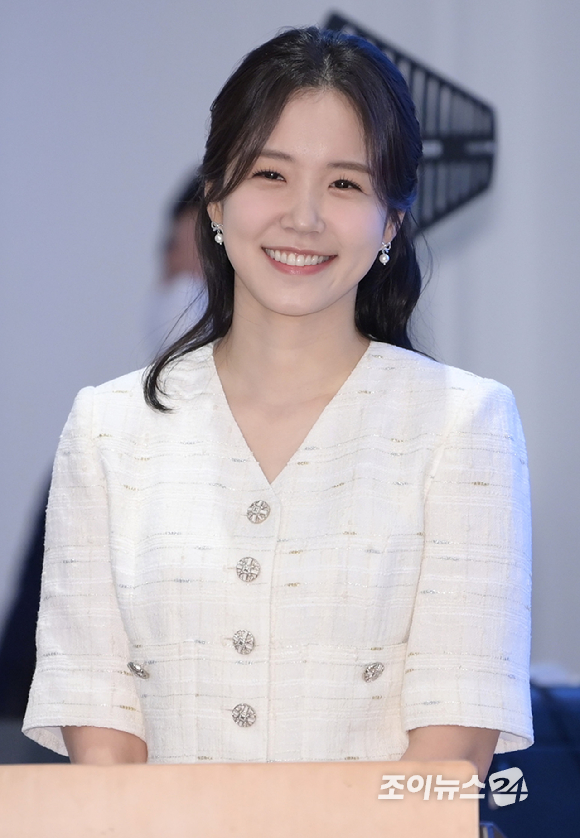 &apos;이웃집 백만장자&apos; 장예원 &quot;서장훈, 묘한 매력⋯사람·세상에 큰 관심&quot;