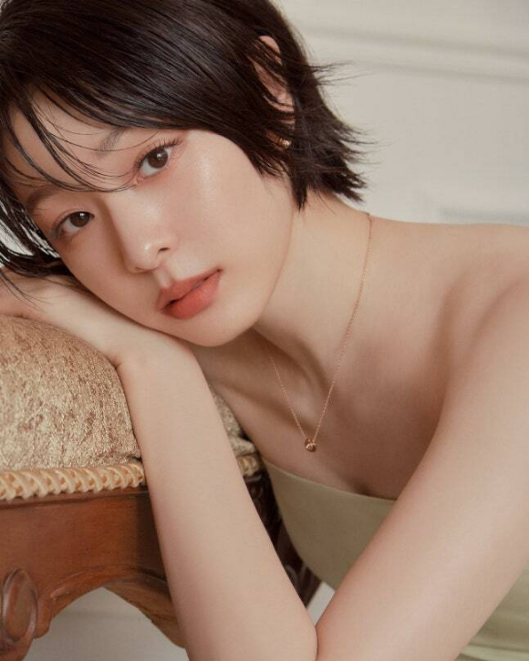 김연아 [사진=마리끌레르 SNS]