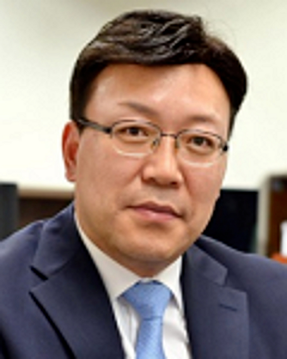 [기고] 미디어 권력을 쥔 '정치 유튜버', 이제는 언론의 책임을 물을 때다