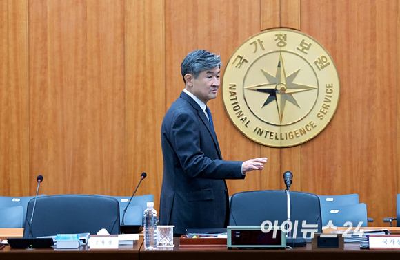 조태용 국가정보원장이 29일 서울 서초구 내곡동 국가정보원에서 열린 국회 정보위원회의 국정원에 대한 국정감사에 출석하고 있다. [사진=곽영래 기자]