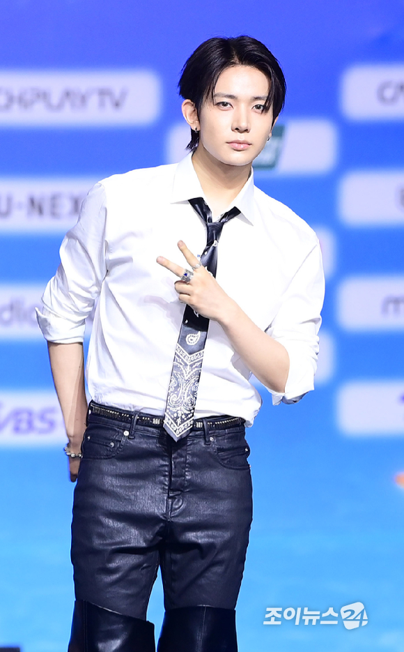 엔하이픈 출신 가수 에반이 9일 오후 경기도 일산 킨텍스에서 열린 2026 SBS 가요대전 Summer 블루카펫 행사에 참석하고 있다. [사진=정소희 기자]