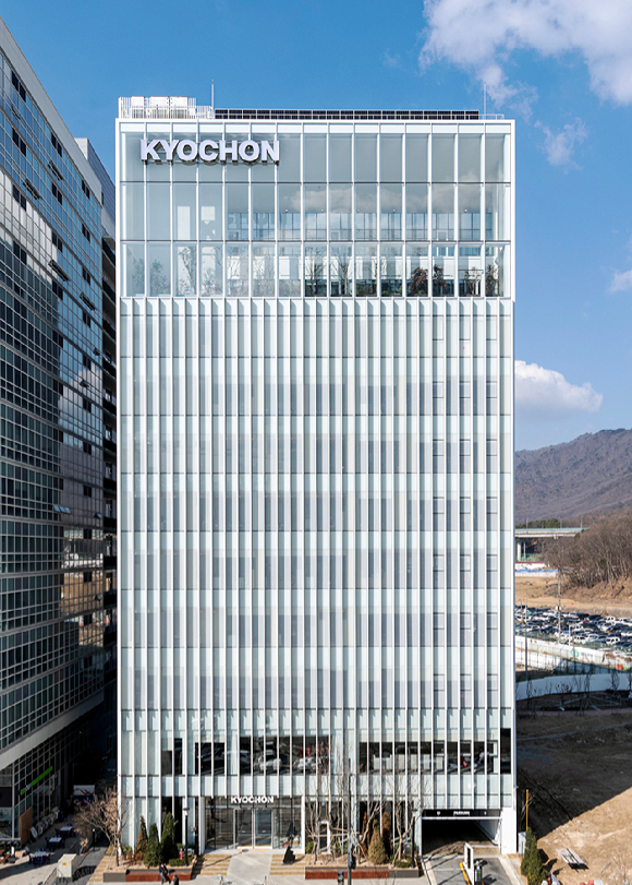 교촌에프앤비 사옥 '교촌 1991 빌딩' 전경. [사진=교촌에프앤비]