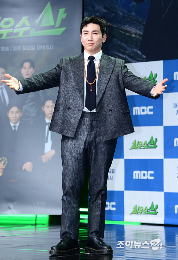 방송인 유세윤이 28일 오후 서울 마포구 상암동 MBC 신사옥에서 열린 MBC 새 예능 프로그램 '최우수산(山)' 제작발표회에서 참석하고 있다. [사진=정소희 기자]