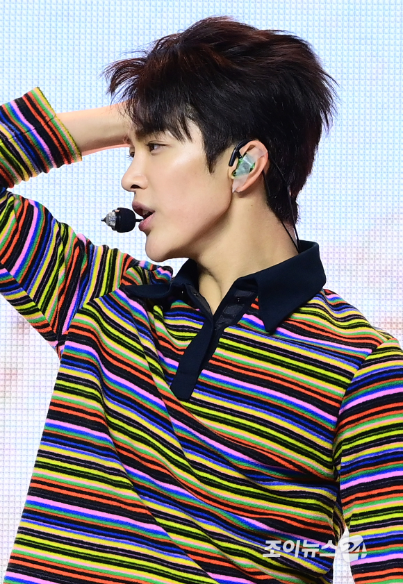 그룹 코르티스 건호가 18일 오후 서울 용산구 블루스퀘어에서 열린 코르티스(CORTIS) 데뷔 쇼케이스 '컬러 아웃사이드 더 라인스'(COLOR OUTSIDE THE LINES)에 참석하고 있다. [사진=정소희 기자]