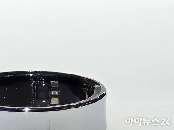 삼성 갤럭시 링 블랙 색상 실물 이미지. [사진=안세준 기자]