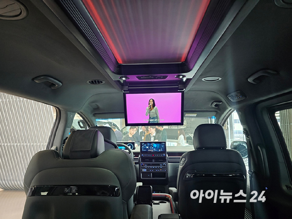 현대차 '더 뉴 스타리아 리무진'. [사진=김종성 기자]