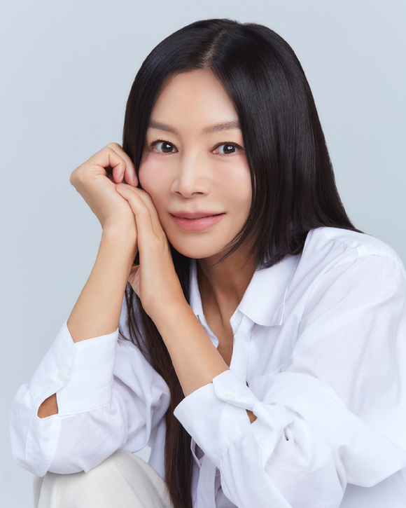 황신혜 [사진=큐브엔터테인먼트 ]