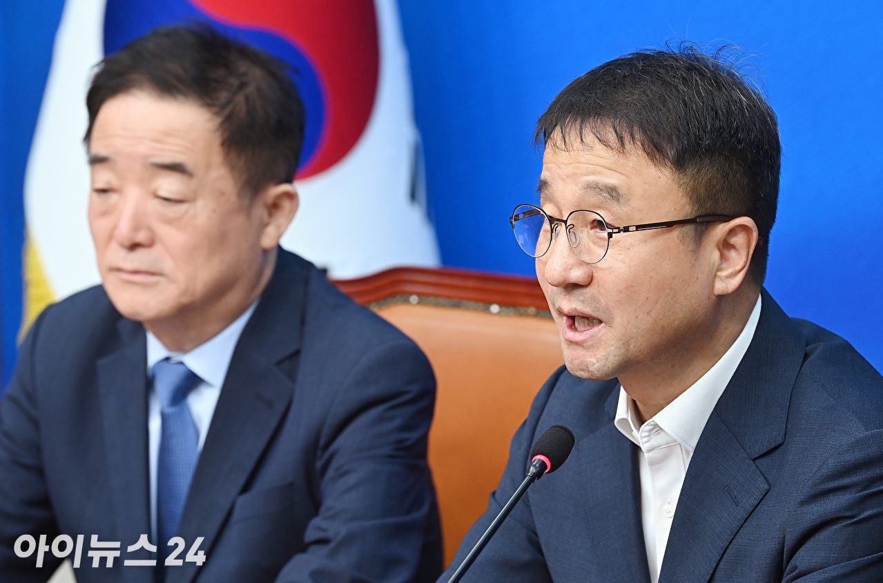 한병도 더불어민주당 당대표 직무대행 겸 원내대표가 14일 서울 여의도 국회에서 열린 최고위원회의에서 발언하고 있다. [사진=곽영래 기자]