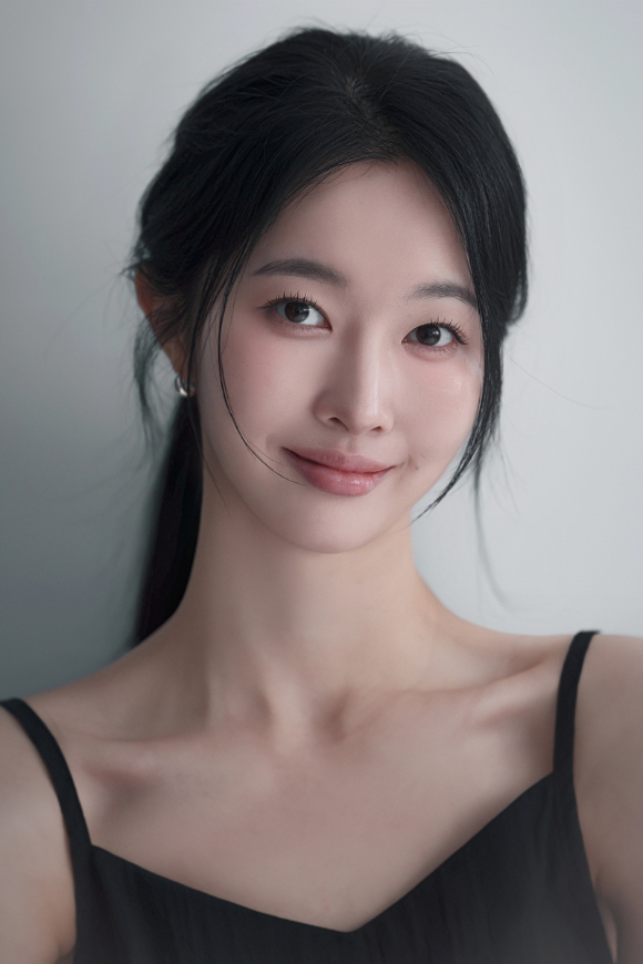 배우 홍비라 프로필 [사진=고스트스튜디오]