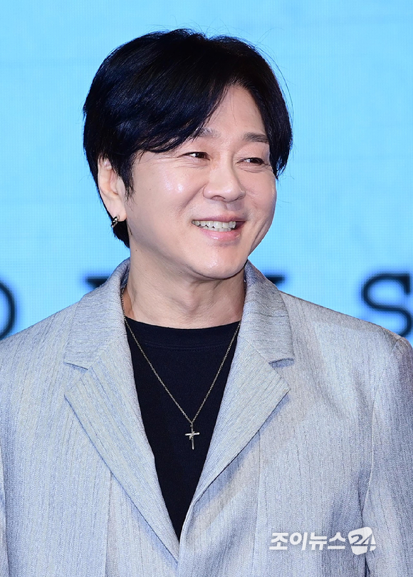 '희귀암 완치' 윤도현, 건강 악화로 공연 연기 "너무 무거운 마음"