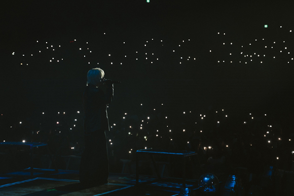 밴드 캔트비블루가 무대에서 노래하고 있다. [사진=소속사]