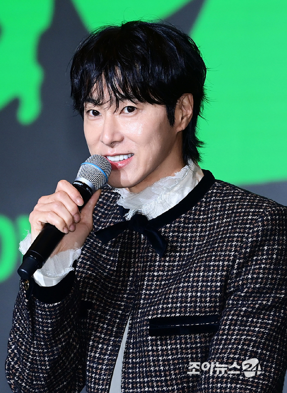 [포토] 유노윤호 &quot;데뷔 22년만 솔로 첫 정규 앨범이에요&quot;