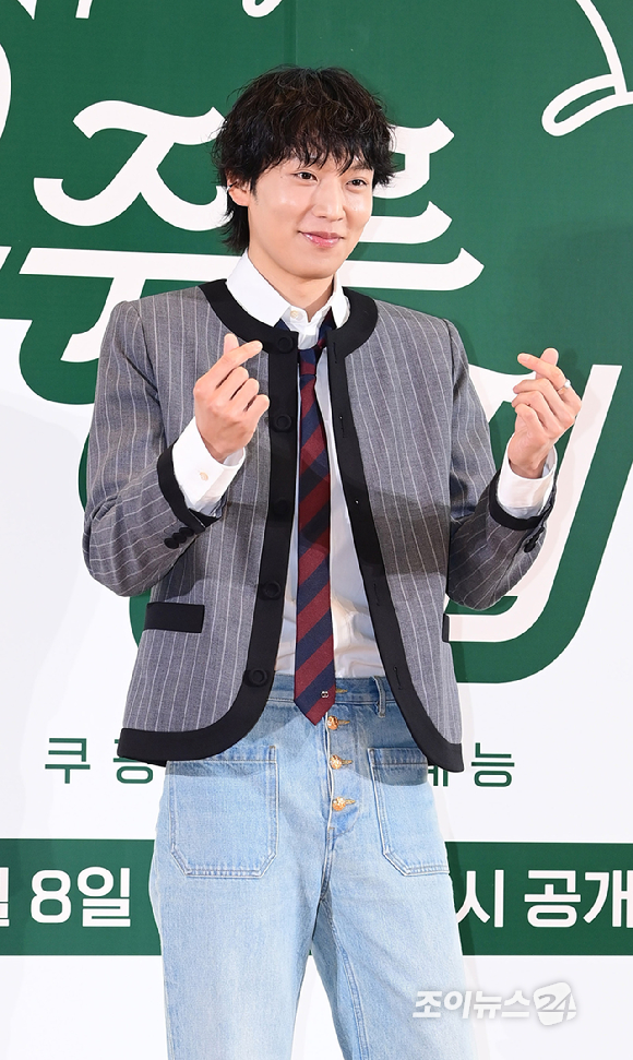 배우 이기택이 6일 오전 서울 중구 명동 커뮤니티하우스마실에서 열린 쿠팡플레이 새 예능 '봉주르빵집' 제작발표회에 참석하고 있다. [사진=정소희 기자]