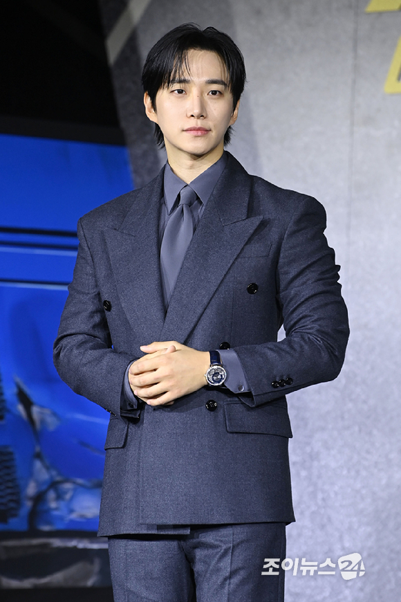 배우 이준호가 22일 오전 서울 강남구 삼성동 웨스틴 서울 파르나스에서 열린 넷플릭스 시리즈 '캐셔로' 제작발표회에 참석해 포즈를 취하고 있다. [사진=문수지 기자]